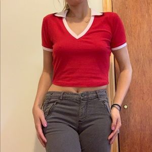 Cropped collared, v neck t-shirt